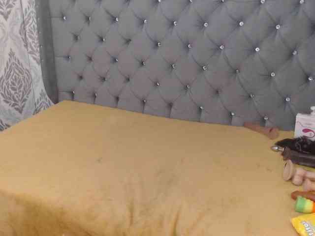 KatheBlows webcam