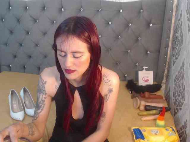 KatheBlows webcam