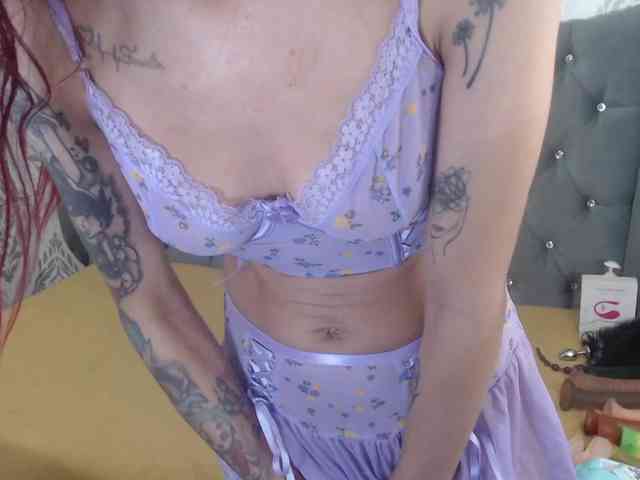 KatheBlows webcam