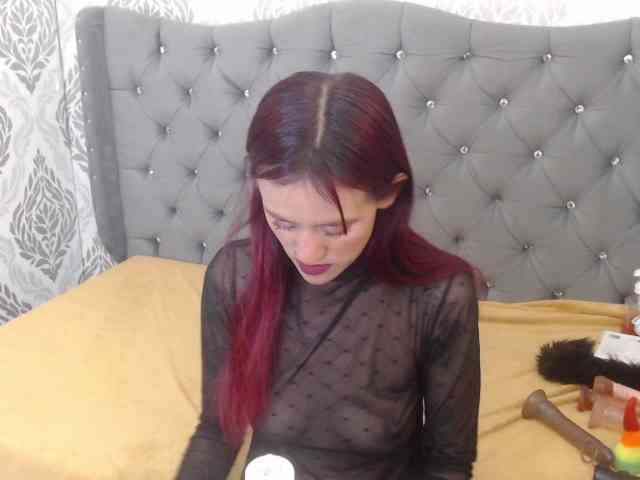 KatheBlows webcam