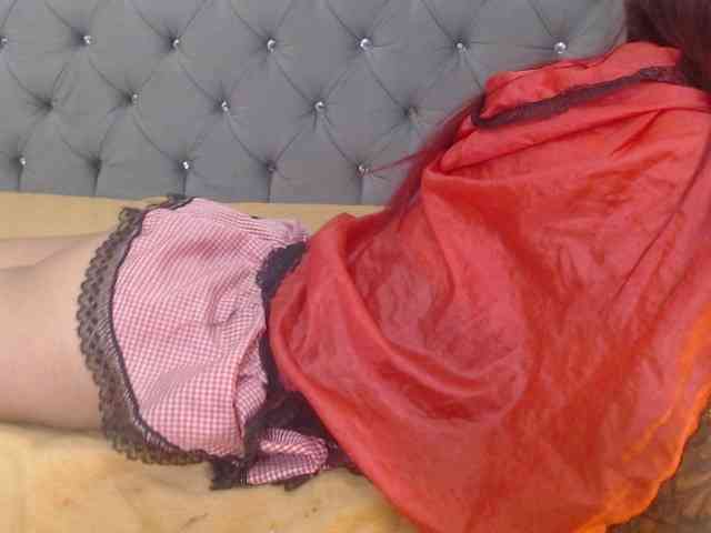 KatheBlows webcam