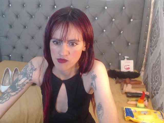 KatheBlows webcam
