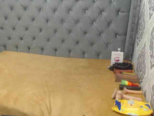 KatheBlows webcam