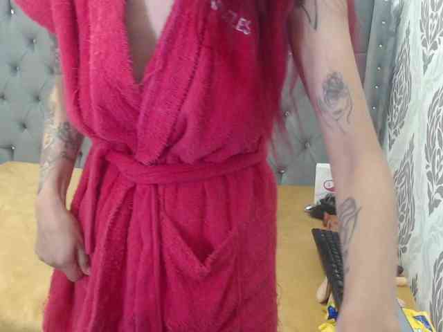 KatheBlows webcam