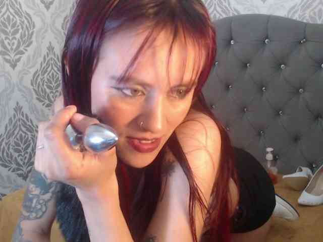 KatheBlows webcam
