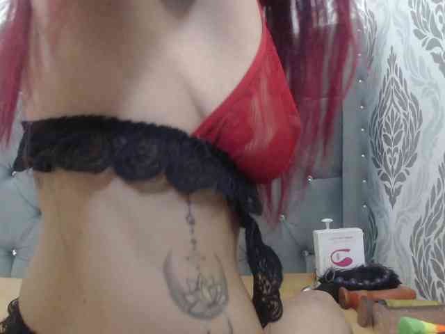 KatheBlows webcam
