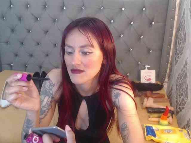 KatheBlows webcam