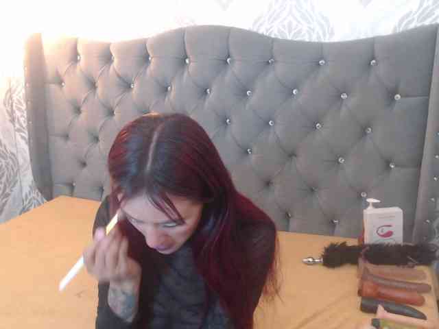 KatheBlows webcam