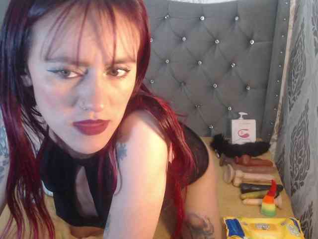 KatheBlows webcam