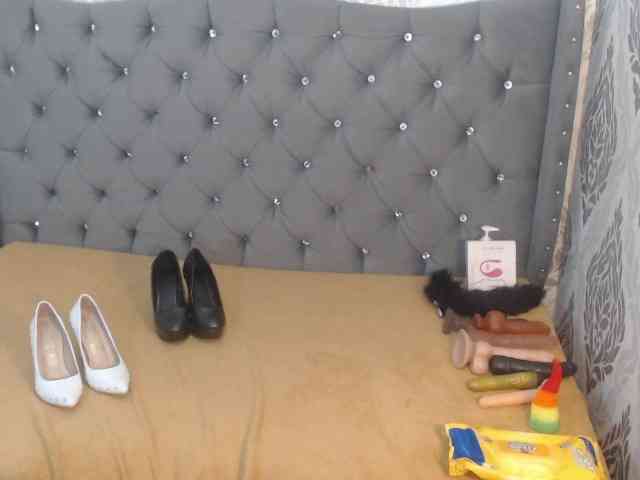 KatheBlows webcam
