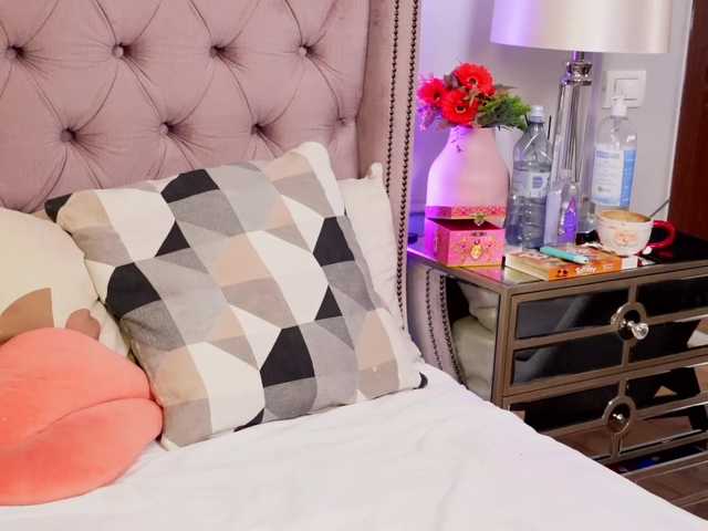 JenniferLovve's BongaCams show and profile