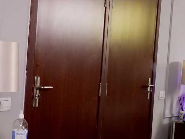 JenniferLovve's BongaCams show and profile