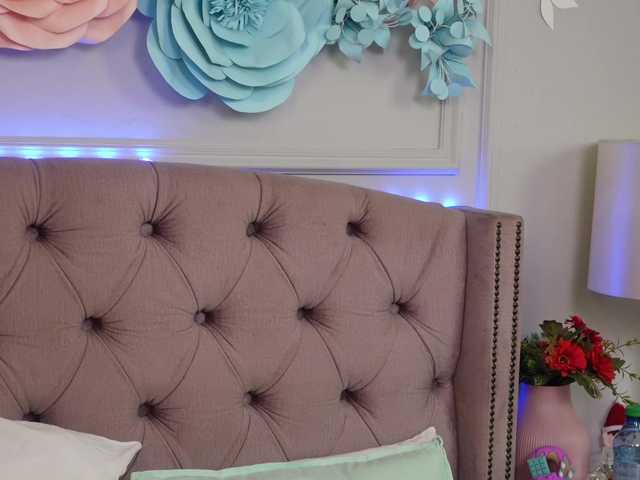 JenniferLovve's BongaCams show and profile