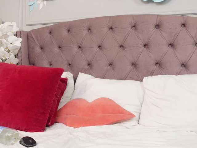 Sex chat gratuit in direct cu JenniferLovve pe BongaCams