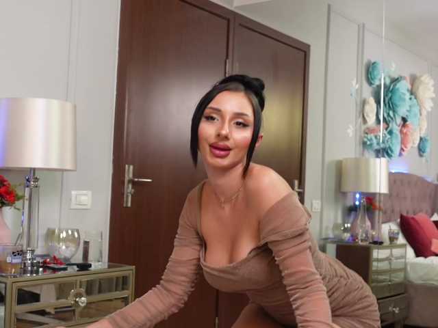 JenniferLovve's BongaCams show and profile