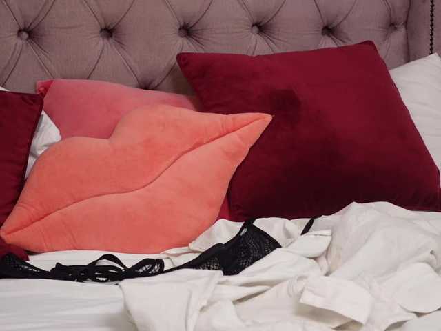 JenniferLovve's BongaCams show and profile