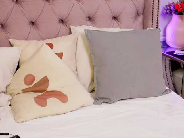 JenniferLovve's BongaCams show and profile