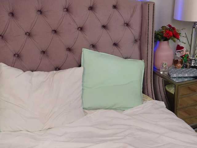 JenniferLovve's BongaCams show and profile