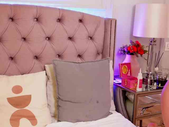 JenniferLovve Live Webcam on BongaCams