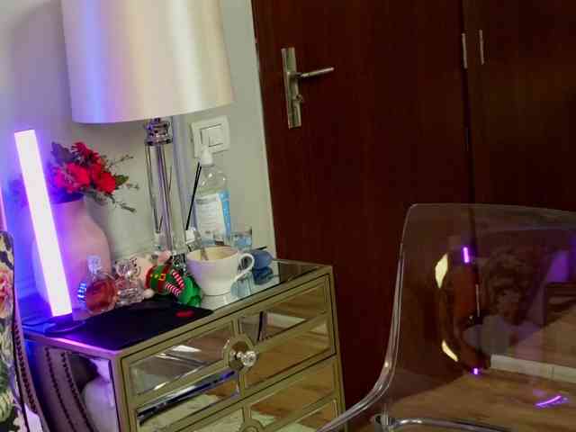 JenniferLovve webcam