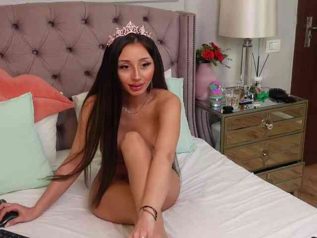 JenniferLovve webcam