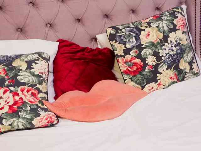 JenniferLovve webcam