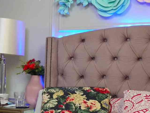 JenniferLovve Live Webcam on BongaCams