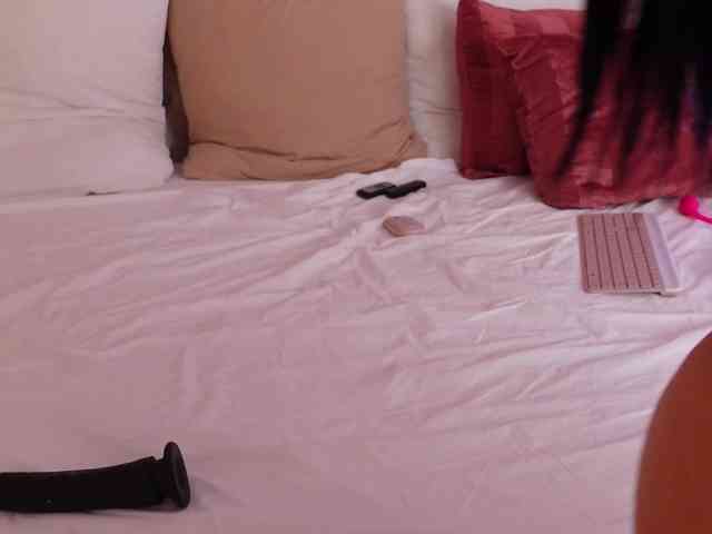 JenniferLovve webcam