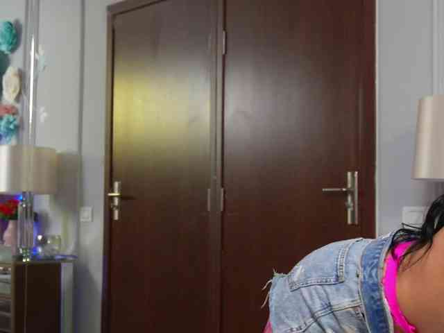 JenniferLovve webcam