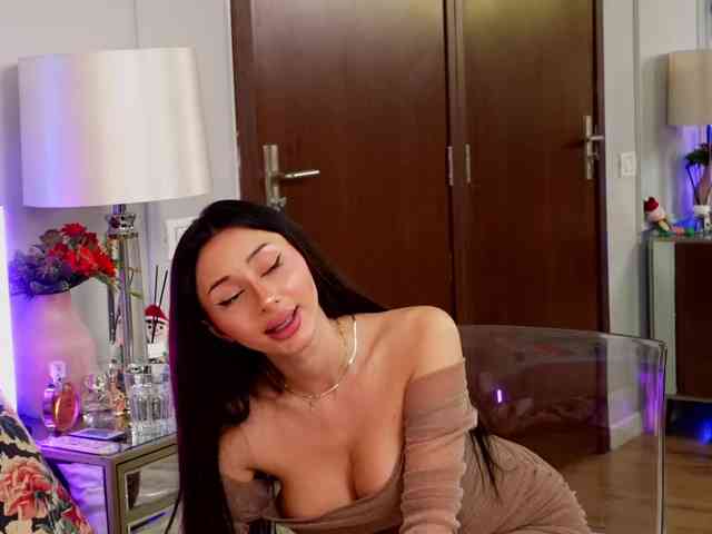 JenniferLovve JenniferLovve