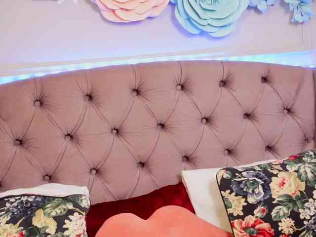 JenniferLovve webcam