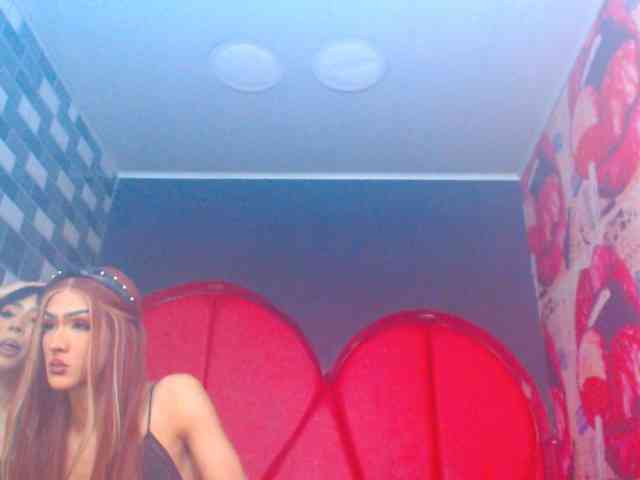 julesscharlotte Live Webcam on BongaCams
