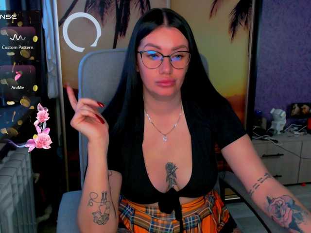 goldenwitchx's BongaCams show and profile