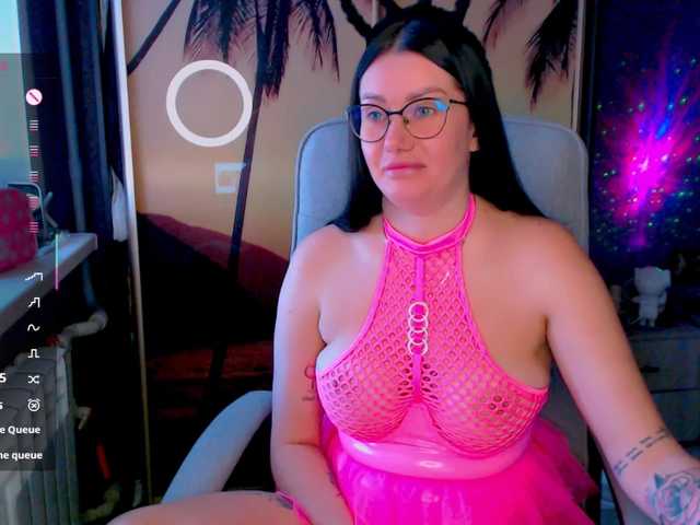 goldenwitchx's BongaCams show and profile