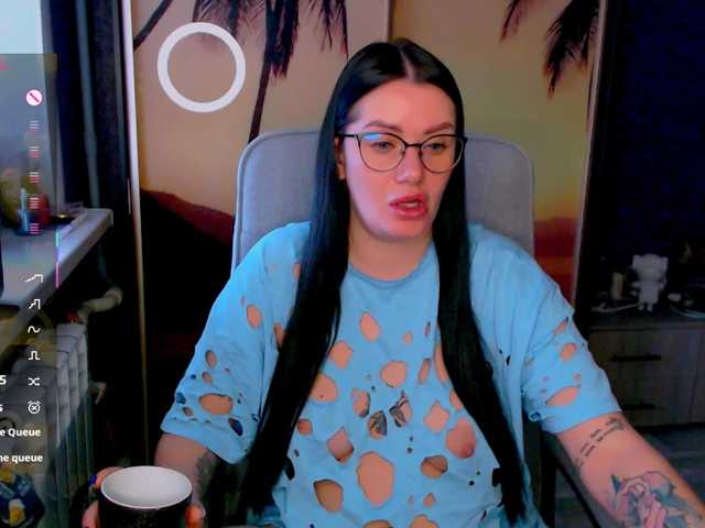 goldenwitchx's BongaCams show and profile