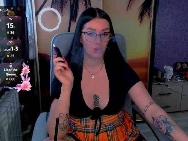 goldenwitchx's BongaCams show and profile