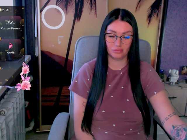 goldenwitchx's BongaCams show and profile