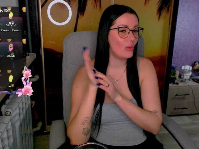 goldenwitchx's BongaCams show and profile