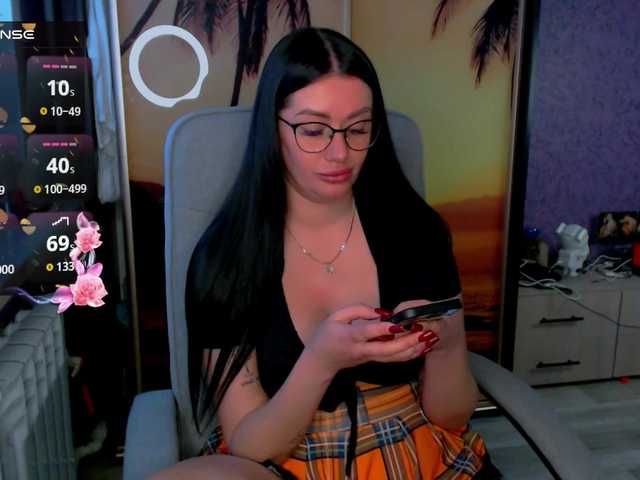 goldenwitchx's BongaCams show and profile