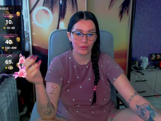 goldenwitchx's BongaCams show and profile