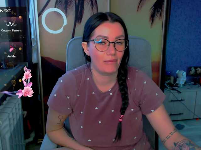 goldenwitchx's BongaCams show and profile