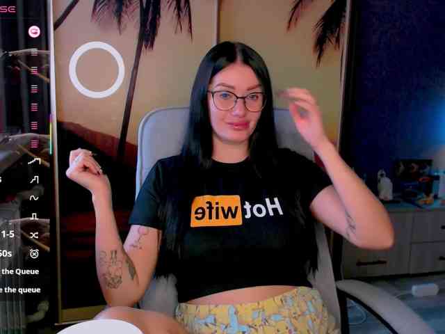 goldenwitchx webcam