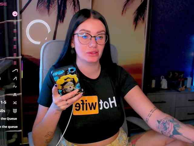goldenwitchx webcam