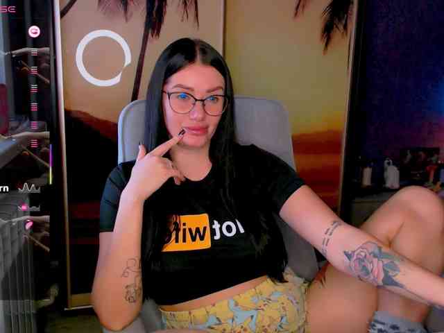 goldenwitchx webcam