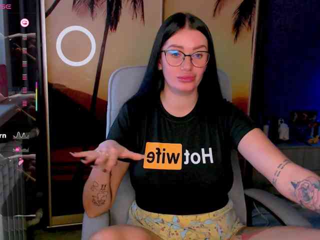 goldenwitchx webcam