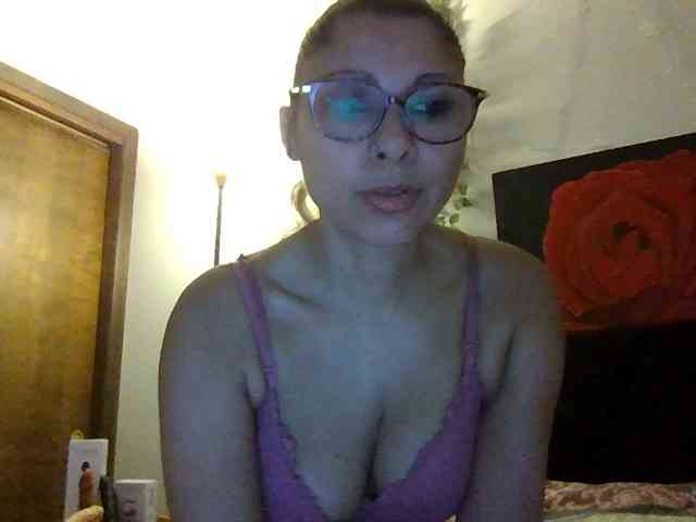 lickablelopez webcam