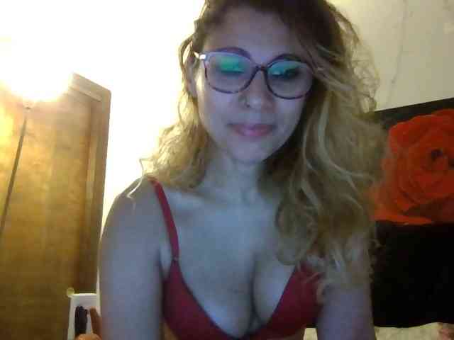lickablelopez webcam