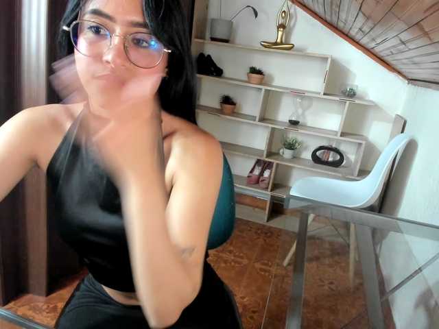 amy-lennox's BongaCams show and profile