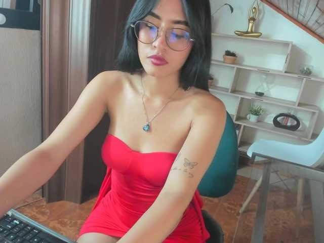 amy-lennox's BongaCams show and profile