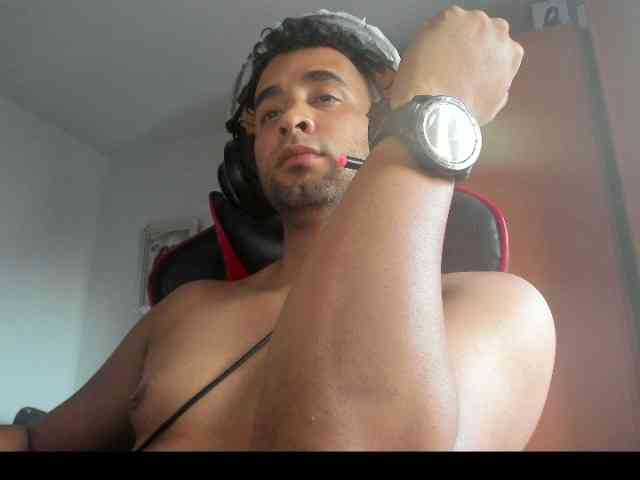 arrowl Live Webcam on BongaCams arrowl Live Webcam on BongaCams
